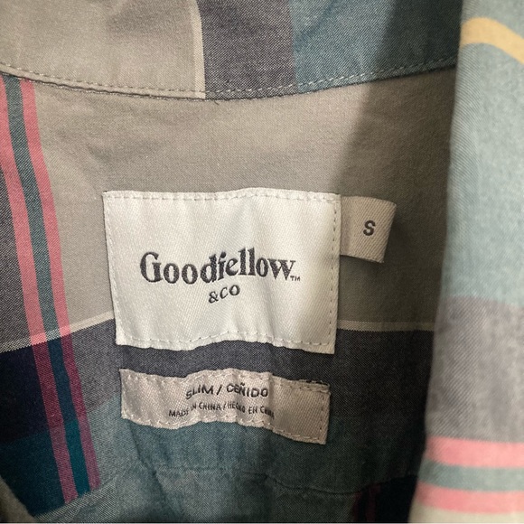 ⚡️ mens Goodfellow button down shirt size small - Picture 3 of 4